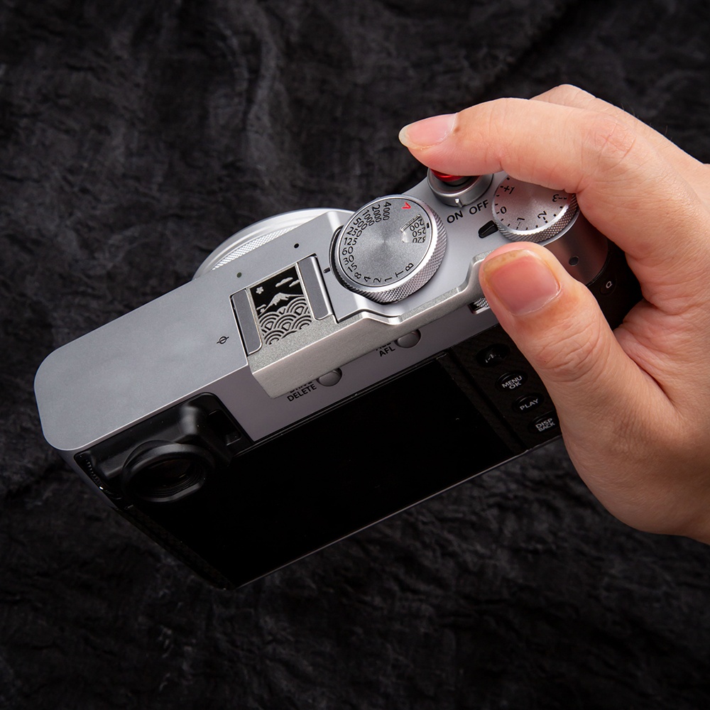 X100VI Enhance The Grip for FU - огляд і ціна Fujifilm Camera X100Vi